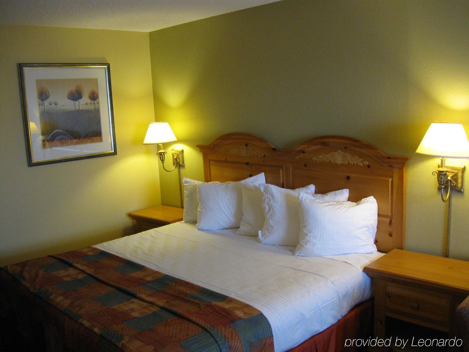 Baymont By Wyndham Terrell Hotel Kamer foto